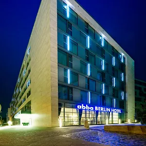 4* מלון Abba