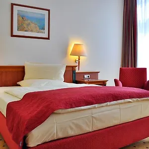 Otel Steglitz International, Berlin