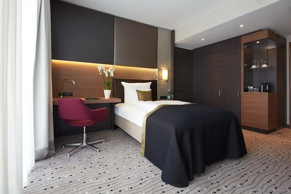 ברלין Steigenberger Hotel Am Kanzleramt