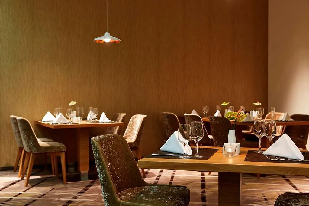 ברלין Steigenberger Hotel Am Kanzleramt 5*,